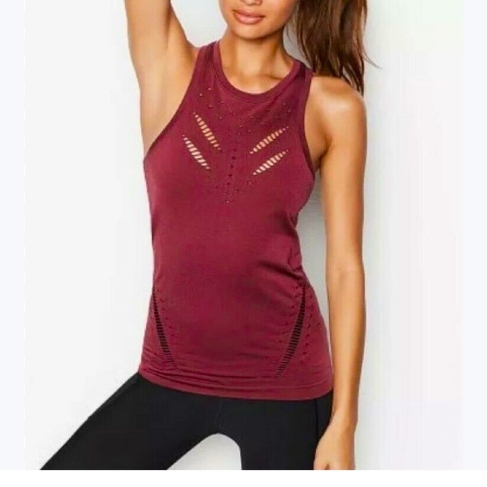 NWT Victoria secret sport top